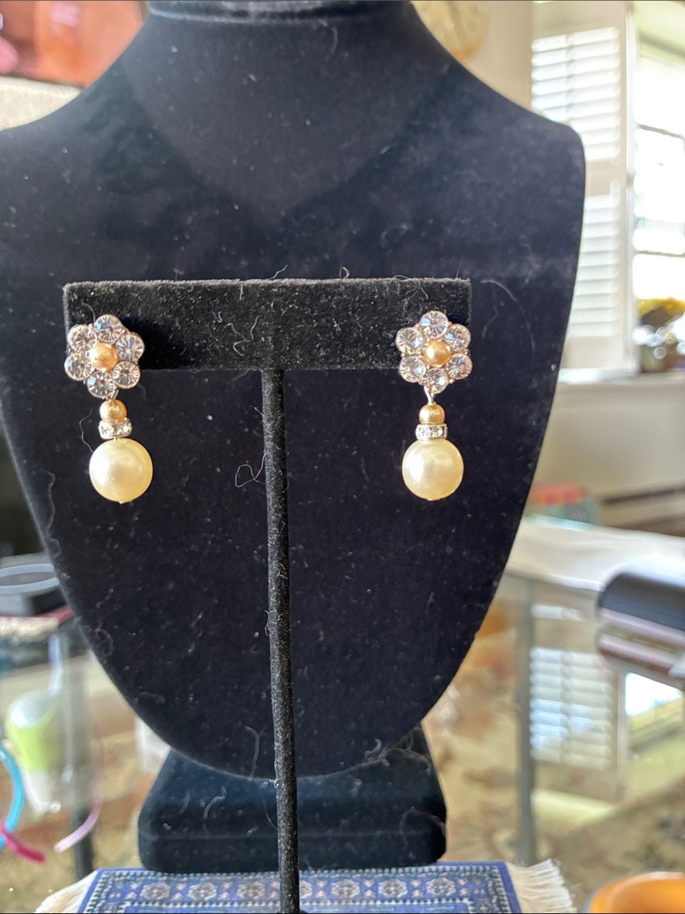 Gold Pearl Drop Flower Earrings - Elegant Women's Jewelry